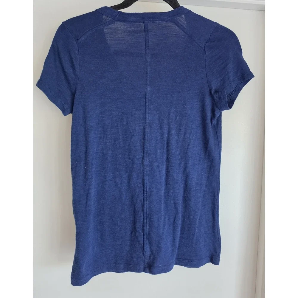 Banana Republic Women's V-Neck T-Shirt S Blue Short Sleeve Casual Cotton Tee